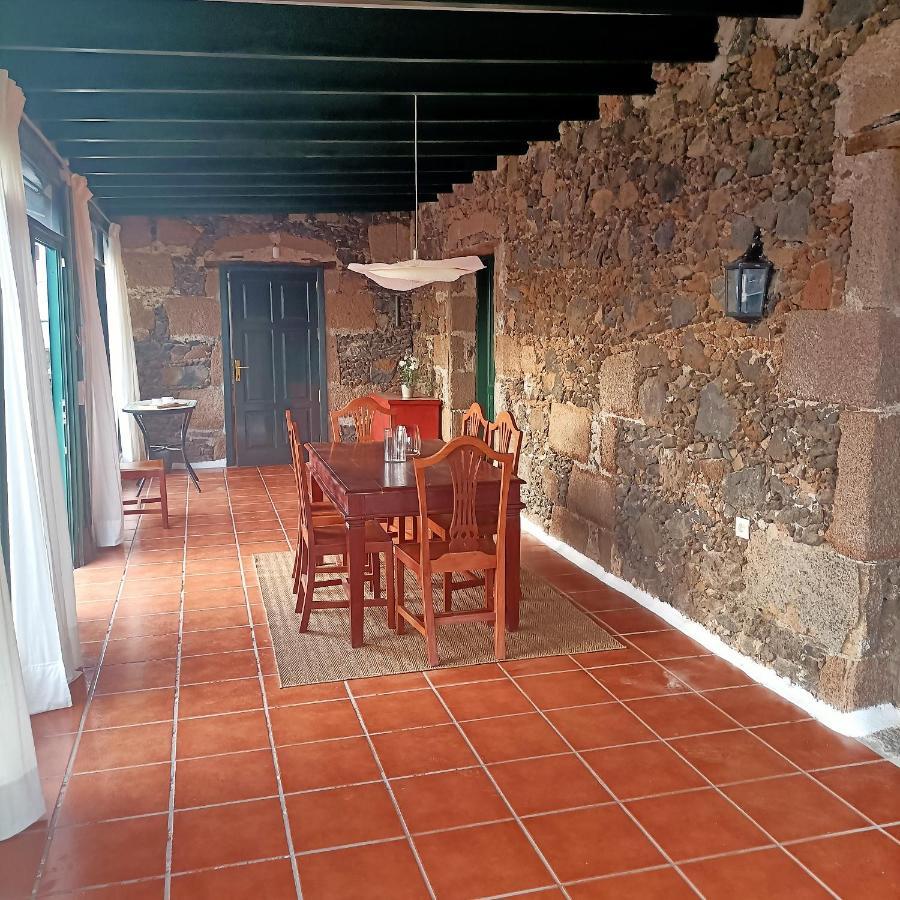 Casa "Entre Vinedos" En Masdache Villa Tias Luaran gambar