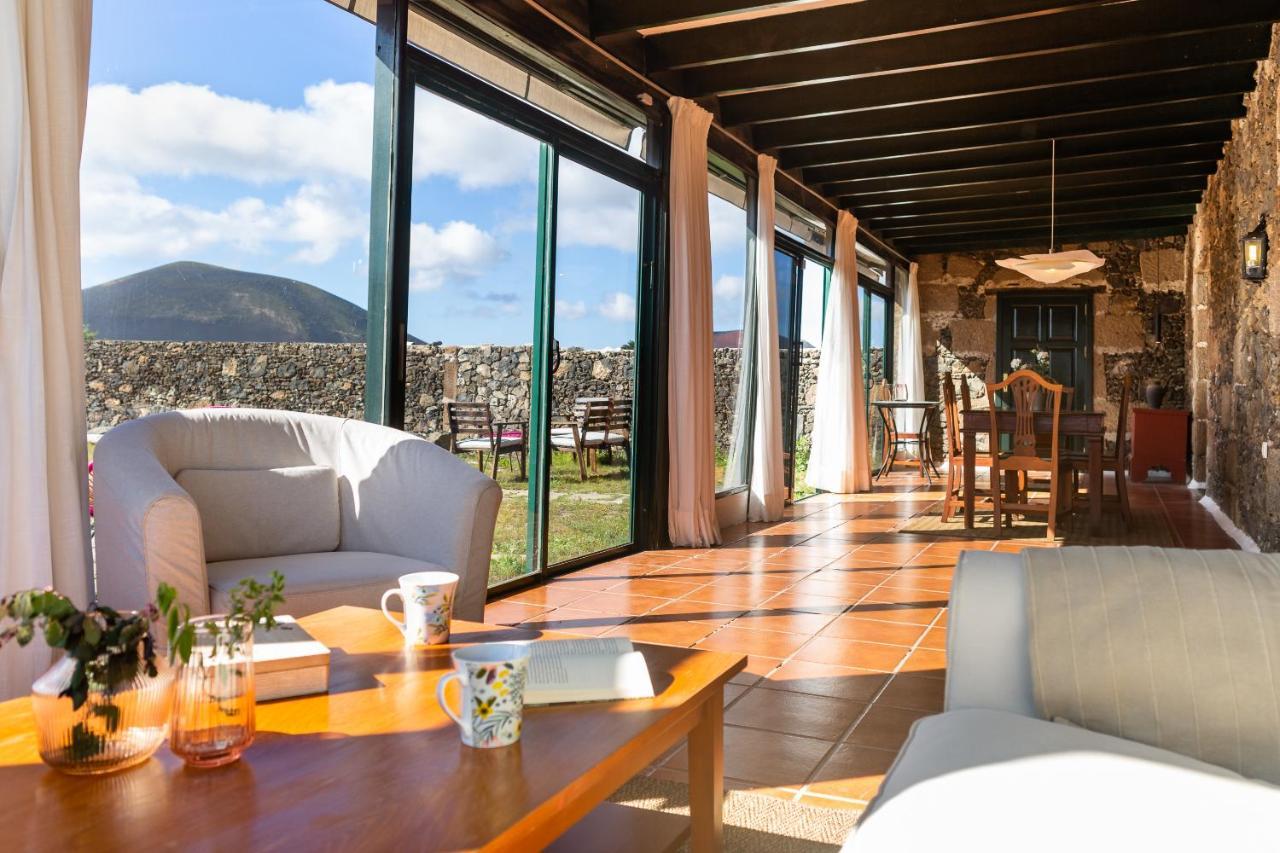 Casa "Entre Vinedos" En Masdache Villa Tias Luaran gambar