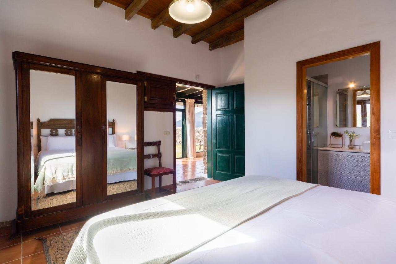 Casa "Entre Vinedos" En Masdache Villa Tias Luaran gambar