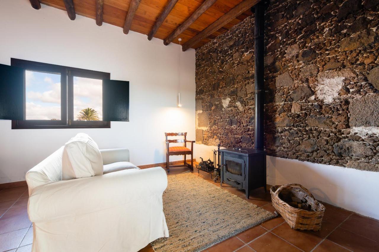 Casa "Entre Vinedos" En Masdache Villa Tias Luaran gambar