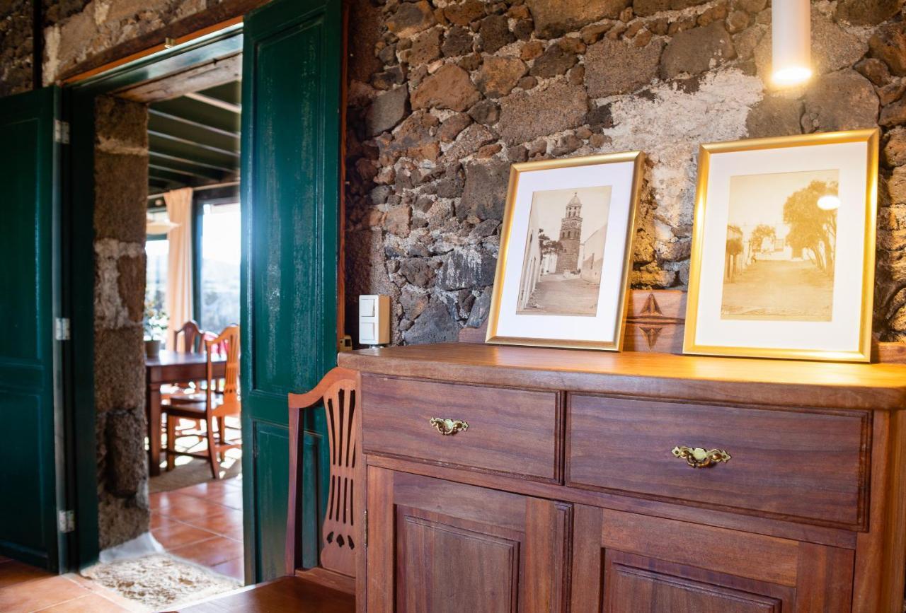 Casa "Entre Vinedos" En Masdache Villa Tias Luaran gambar